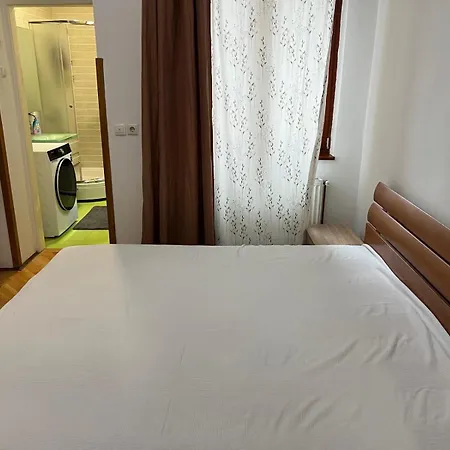 By Presidency Apartament *
